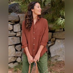 Frank & Eileen Cotton Button Up in Rosewood